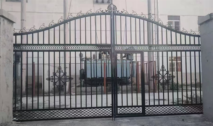 铁艺大门安装